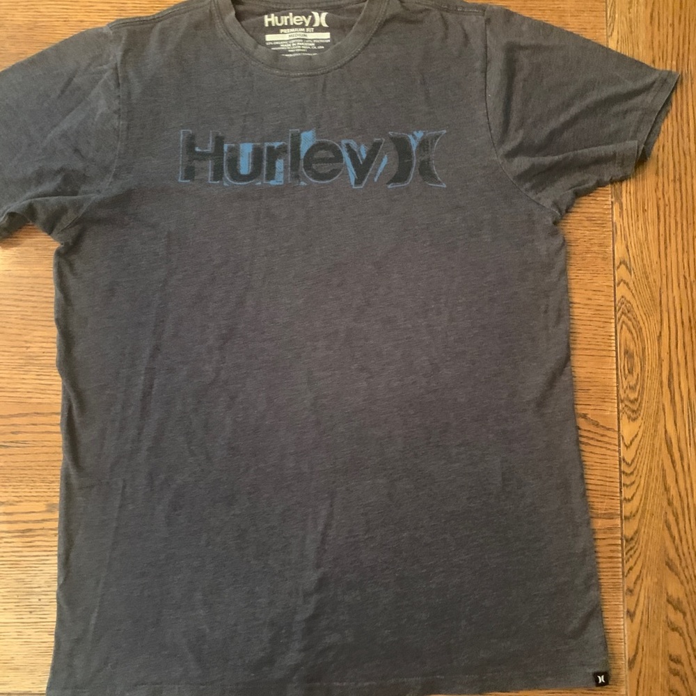 Hurley t-shirt